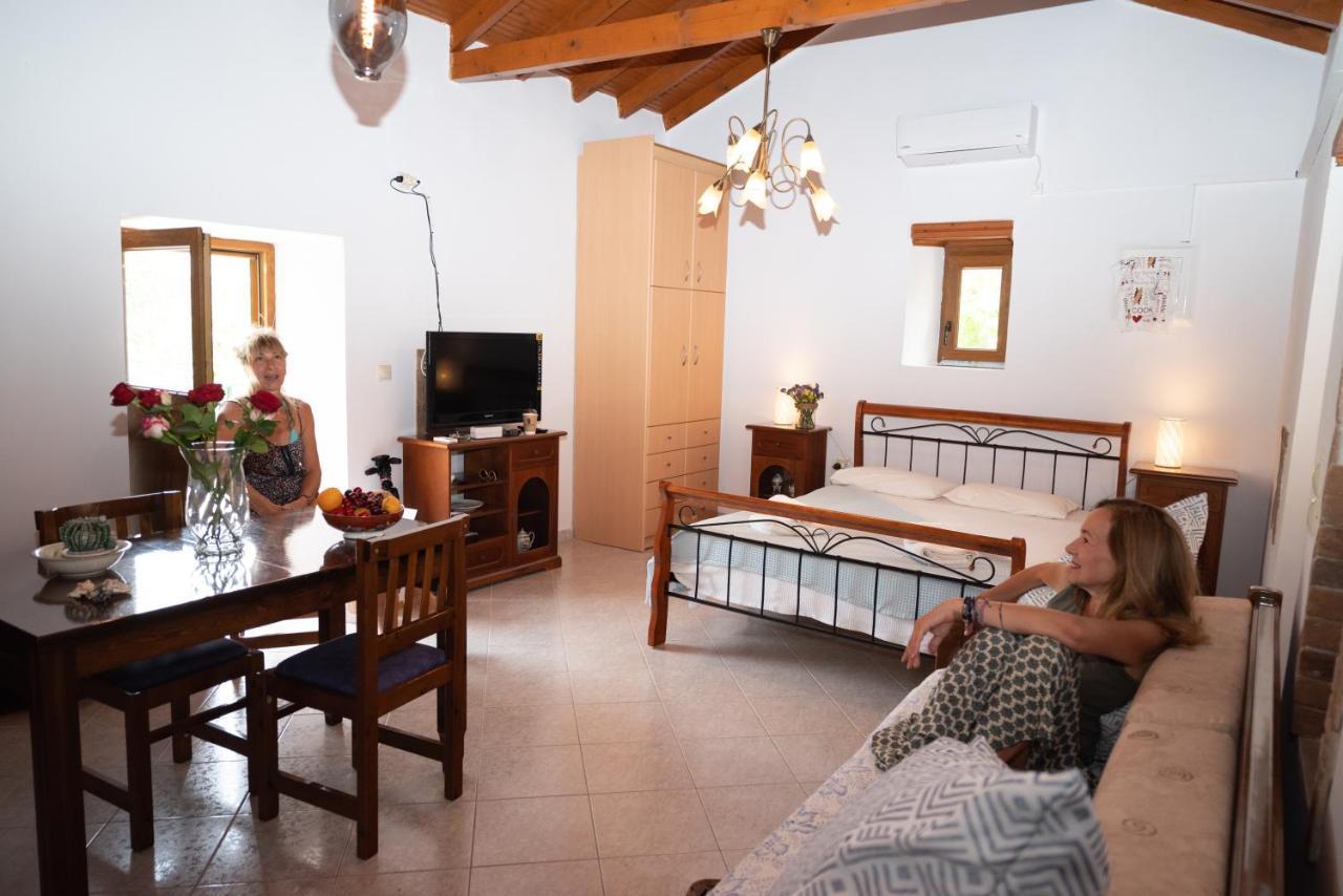 Sophia Areopoli Guesthouse Екстер'єр фото