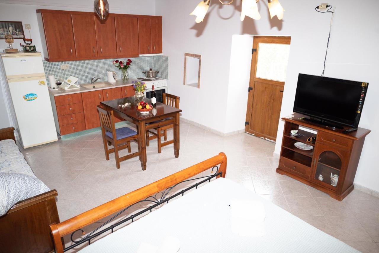 Sophia Areopoli Guesthouse Екстер'єр фото